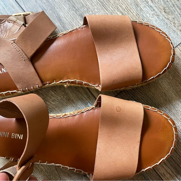 Gianne Bini Sandal - Picture 3 of 5